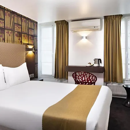 De La Gaite Hotel