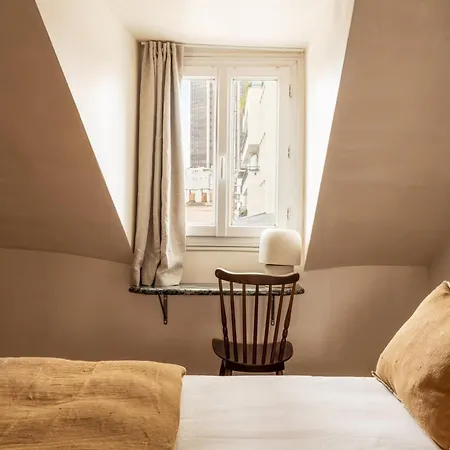 De La Gaite Hotel Paris