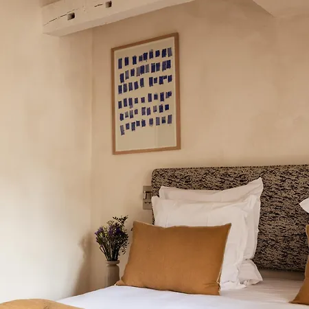De La Gaite Hotel 3*