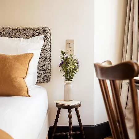 De La Gaite Hotel Paris