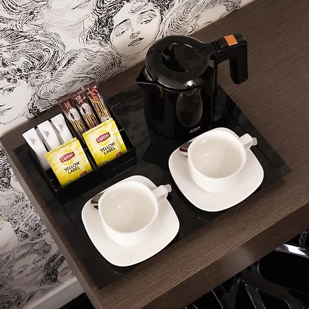 De La Gaîté Hotel 3*
