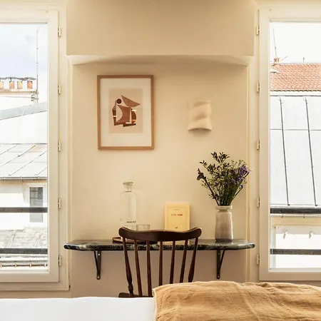 De La Gaîté Hotel 3*