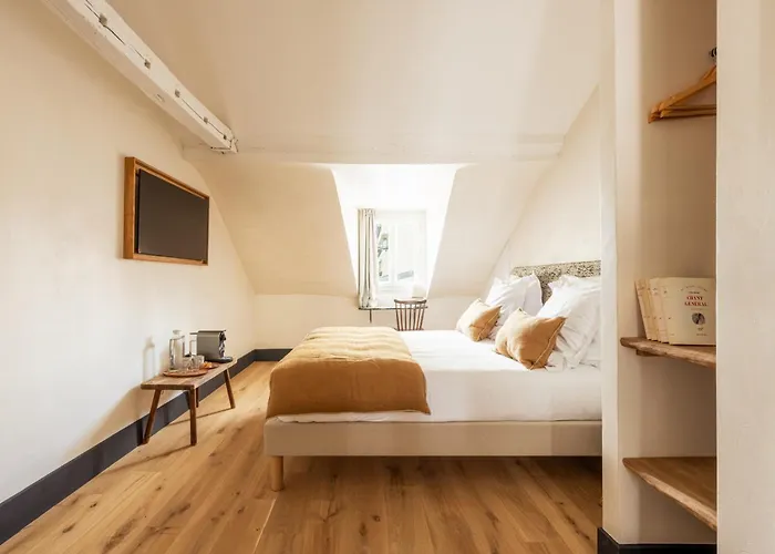 ホテル Maison Gaite パリ