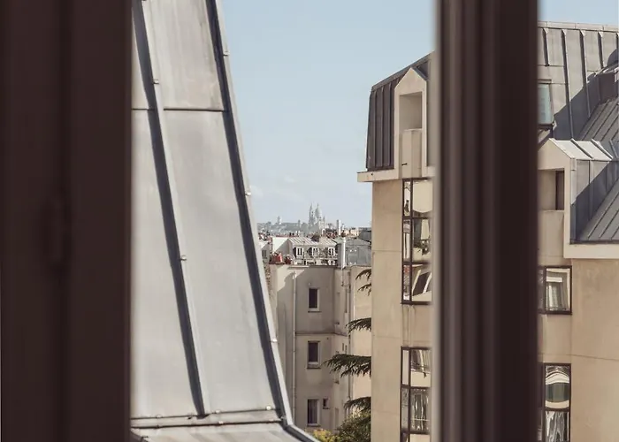 Hotel De La Gaîté París