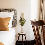 Maison Gaite Отель Париж
